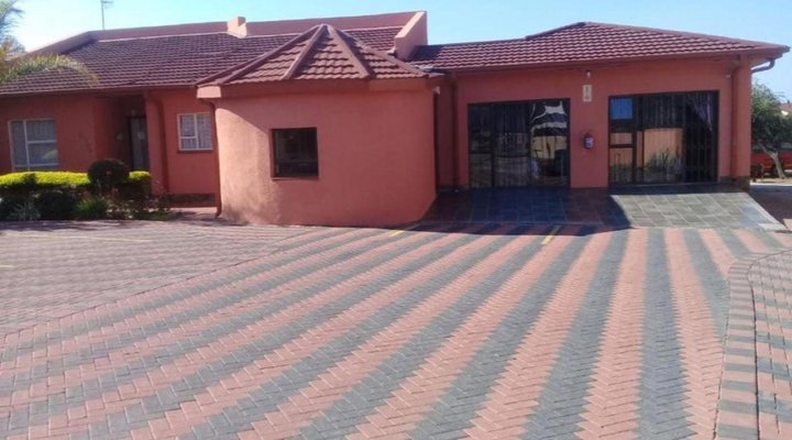 Legae La Tshepo
