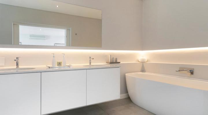 Escape to Luxurious, Coastal Retreat