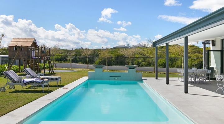 Escape to Luxurious, Coastal Retreat