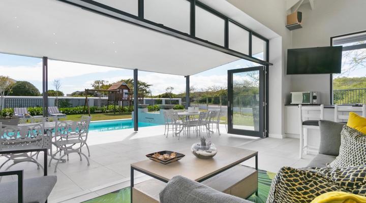 Escape to Luxurious, Coastal Retreat