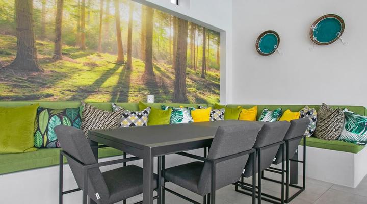 Escape to Luxurious, Coastal Retreat