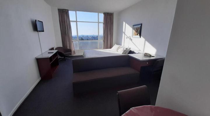 Vistaero Apartments - By Live-Easy