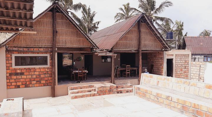 Feliz Mozambique @ Makolobay Barra