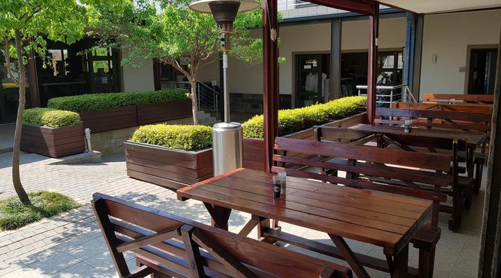 Stay@67 Apartments - Dullstroom