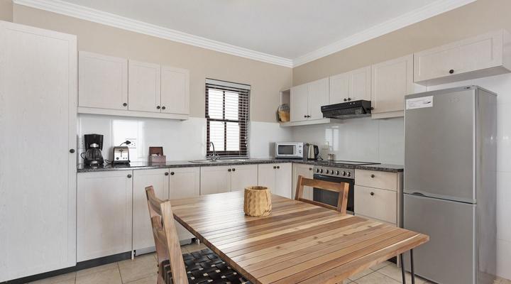 Winelands Golf Lodges 29 by HostAgents