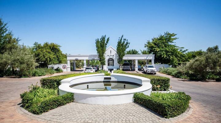 Winelands Golf Lodges 29 by HostAgents