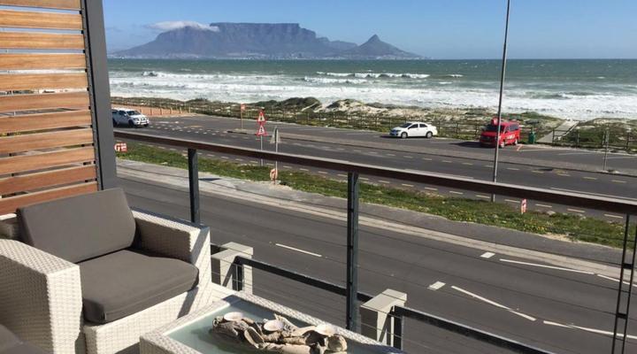 Blouberg Luxury Beachfront apartment