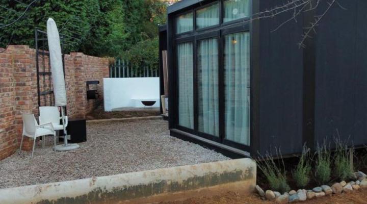 Two White Oaks - Luxury prefab bungalows