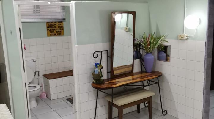 Oasis Caravan Park, Camping and Chalets