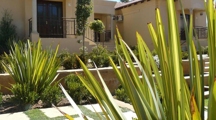 The Moon and Sixpence