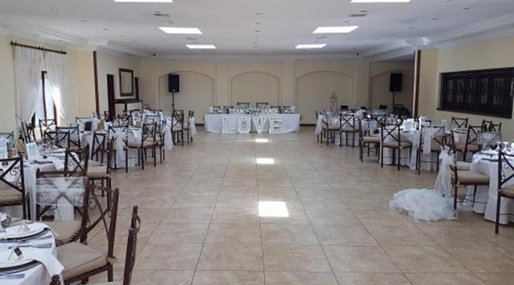 The Moon and Sixpence