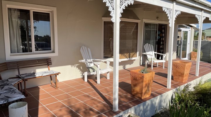 Sandy Bottoms Cottage