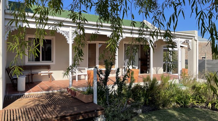 Sandy Bottoms Cottage