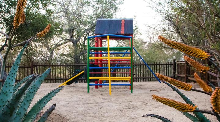 Hoedspruit Wildlife Estate (Indlovu Lodge)