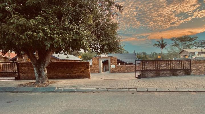 Riverview Guesthouse