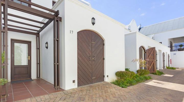 Winelands Golf Lodges 17 by HostAgents