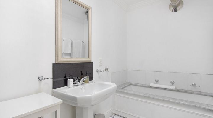 Winelands Golf Lodges 17 by HostAgents