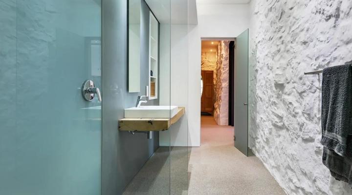 Contemporary Cottage