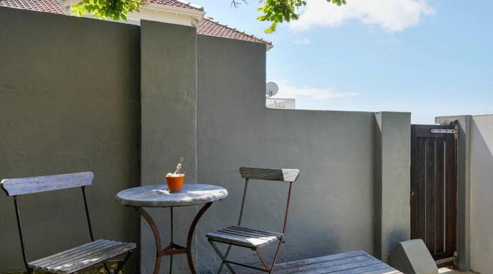 Contemporary Cottage