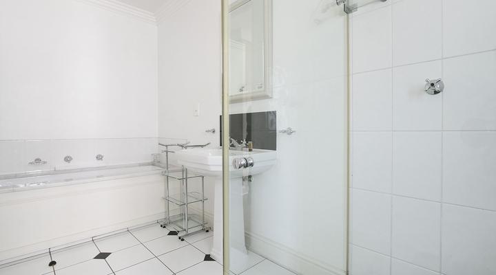 Winelands Golf Lodges 11 by HostAgents