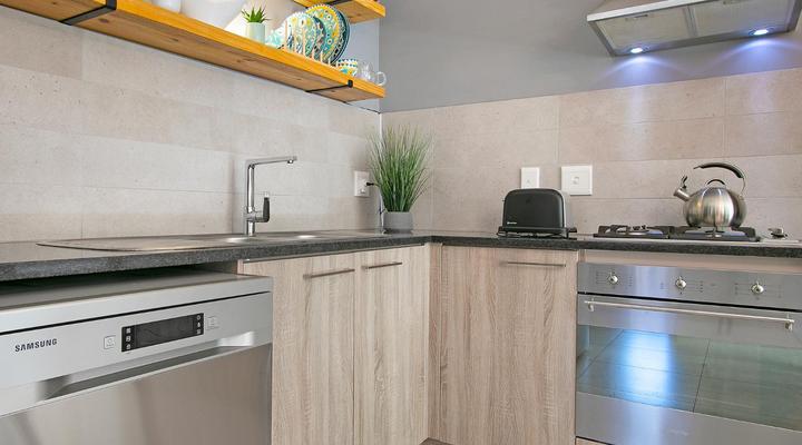 Luxury 2 bedroom apartment in Century City