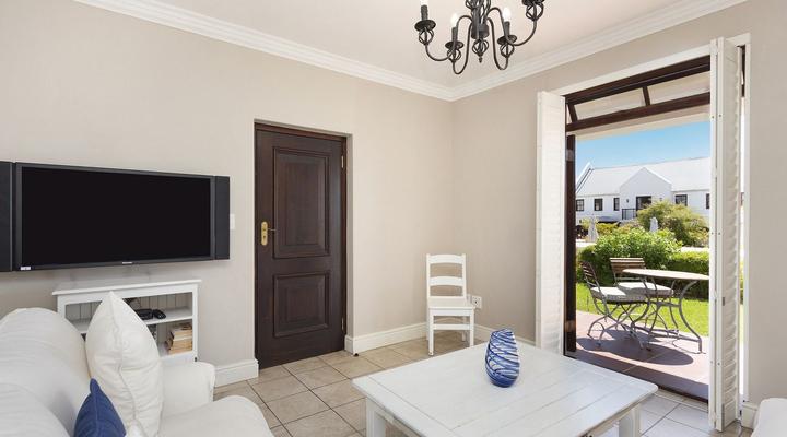 Winelands Golf Lodges 19 by HostAgents