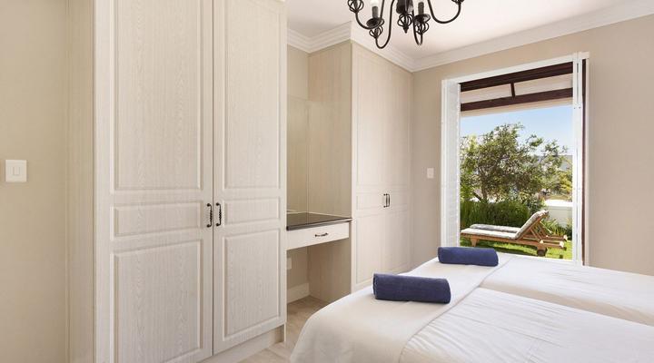 Winelands Golf Lodges 19 by HostAgents