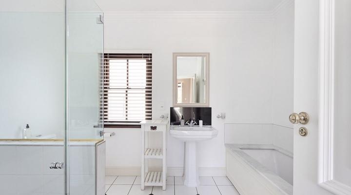 Winelands Golf Lodges 19 by HostAgents