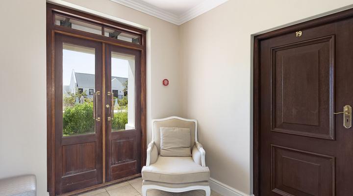 Winelands Golf Lodges 21 by HostAgents