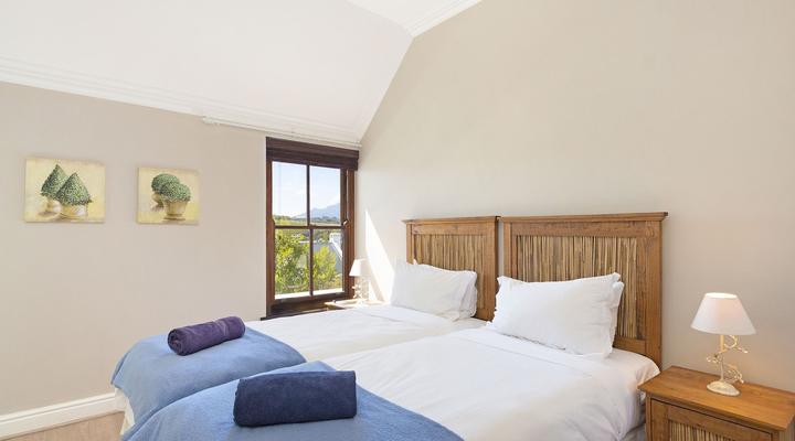 Winelands Golf Lodges 28 by HostAgents