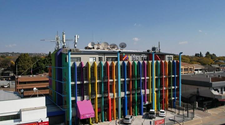 Next to Apartment Hotel