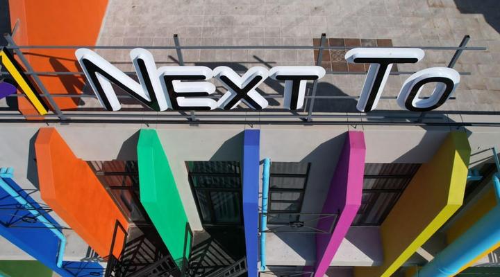 Next to Apartment Hotel