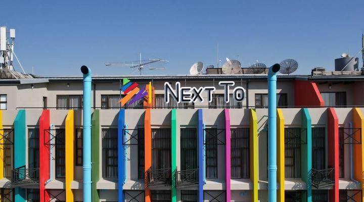 Next to Apartment Hotel