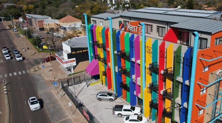 Next to Apartment Hotel