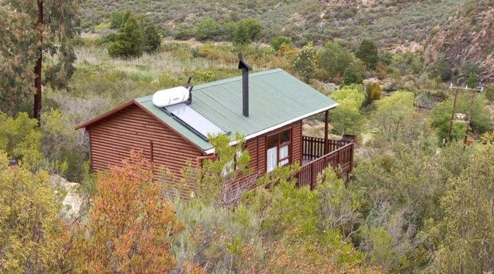 Eagle Falls Country Lodge & Adventures