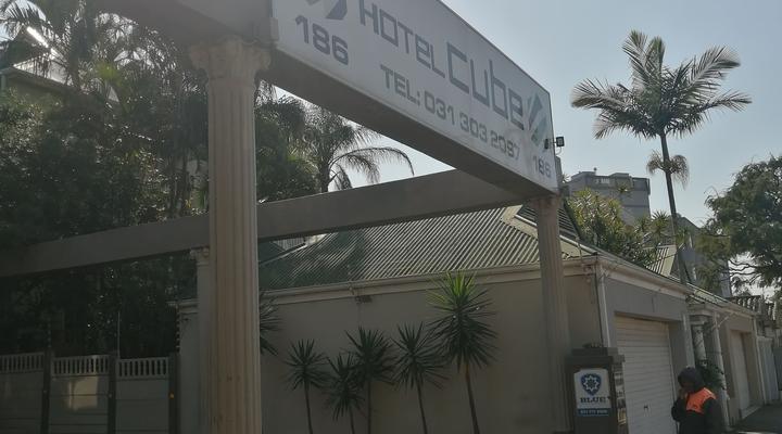 Hotel Cube