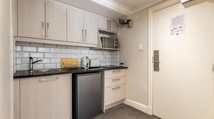 Hollow On The Square