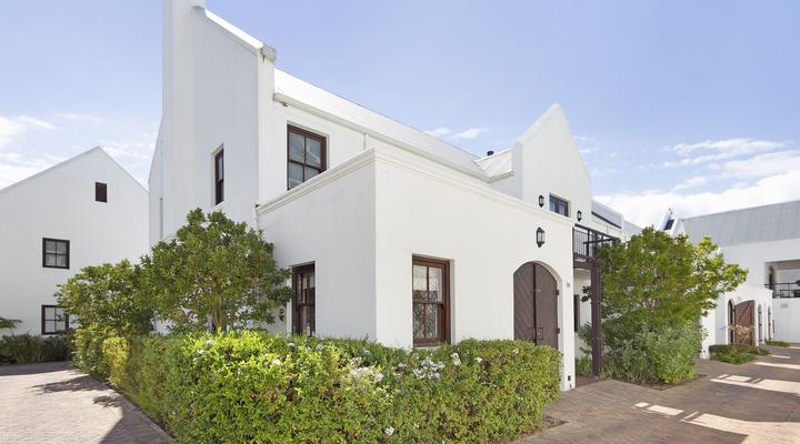 Winelands Golf Lodges 16 by HostAgents