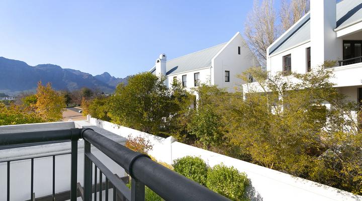 Winelands Golf Lodges 24 by HostAgents
