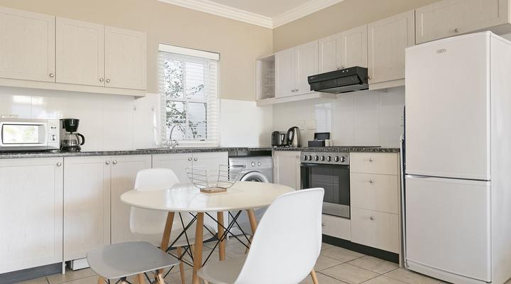 Winelands Golf Lodges 18 by HostAgents