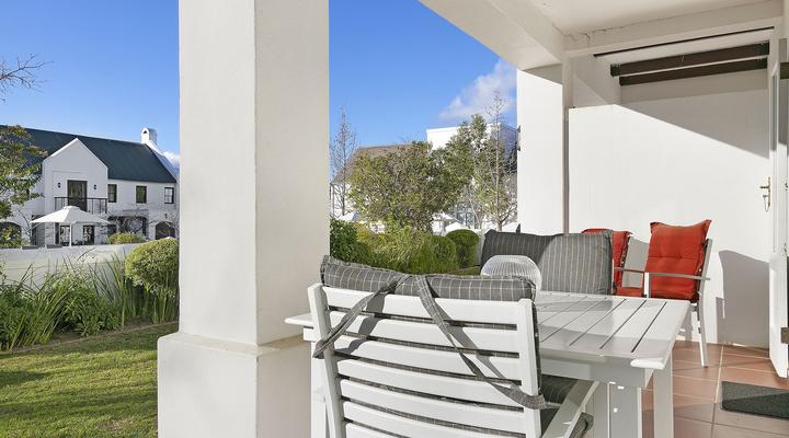 Winelands Golf Lodges 18 by HostAgents