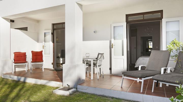 Winelands Golf Lodges 18 by HostAgents