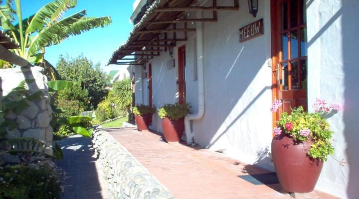 Baviana Beach Lodge