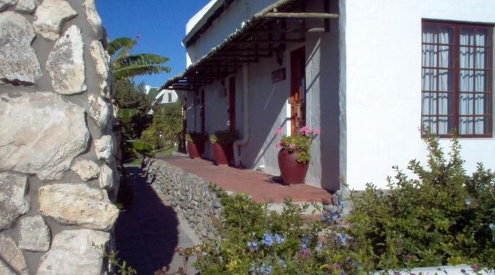 Baviana Beach Lodge