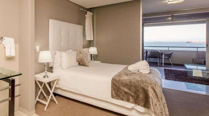 Infinity Apartments - Studio Apartment with Balcony