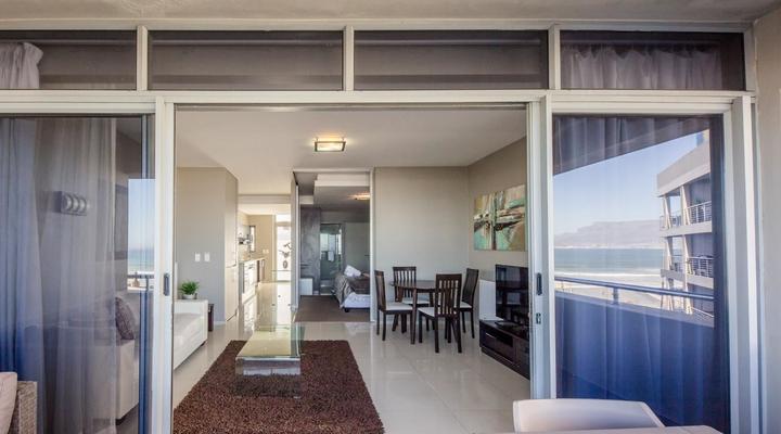 Infinity Apartments - Studio Apartment with Balcony