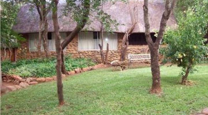 Mbewa Cabins B & B and Self catering