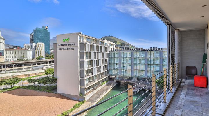 Harbour Bridge 417 by CTHA