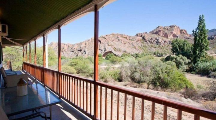 Red Stone Hills Holiday Farm