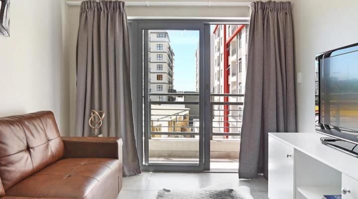 The Paragon 317 by HostAgents